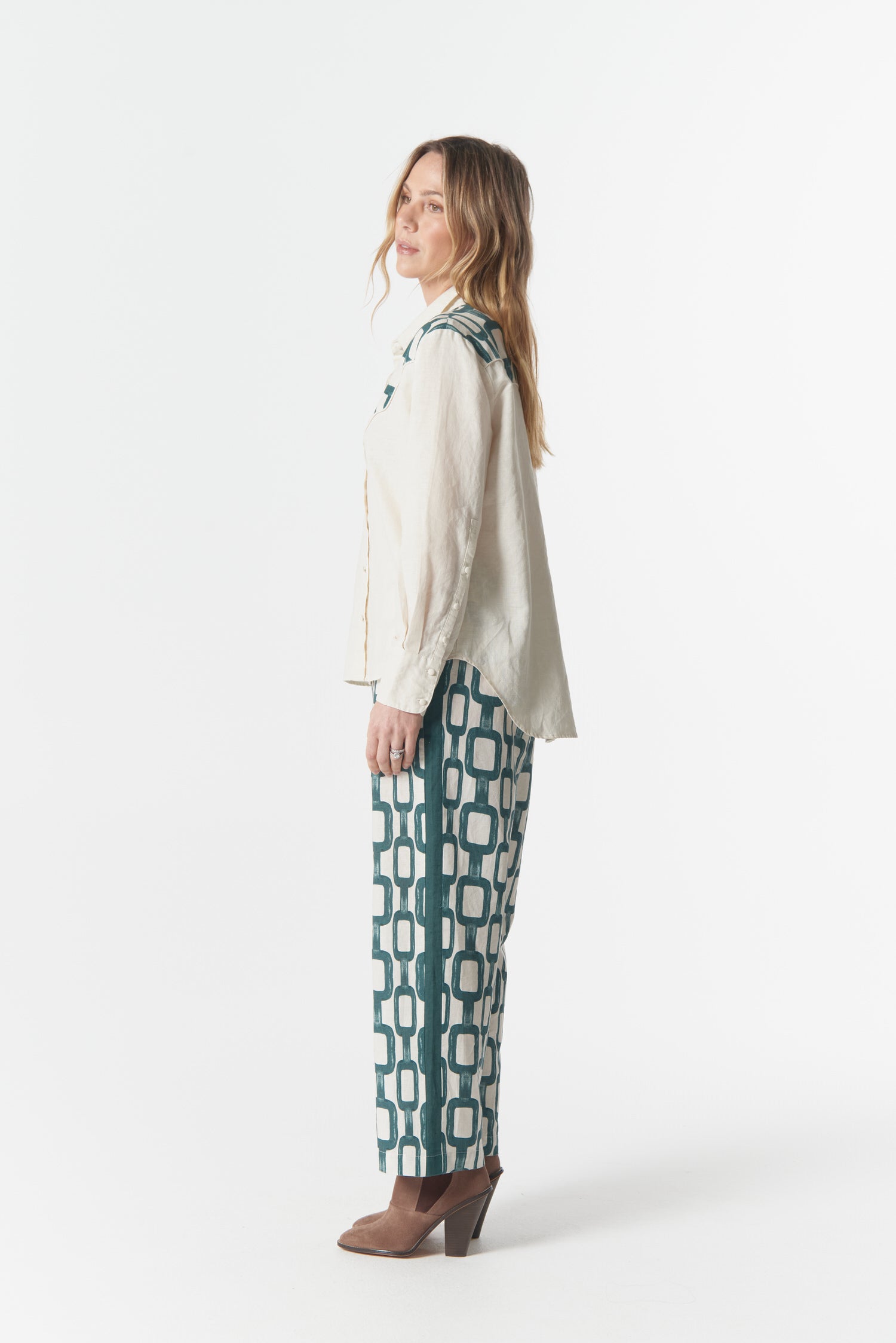 cloth+paper+scissors Blouses Cowgirl Yoke Shirt - Cream/Chain Print