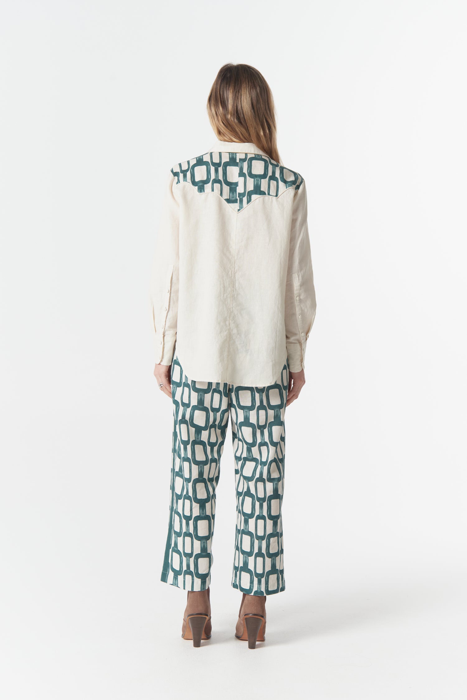 cloth+paper+scissors Blouses Cowgirl Yoke Shirt - Cream/Chain Print