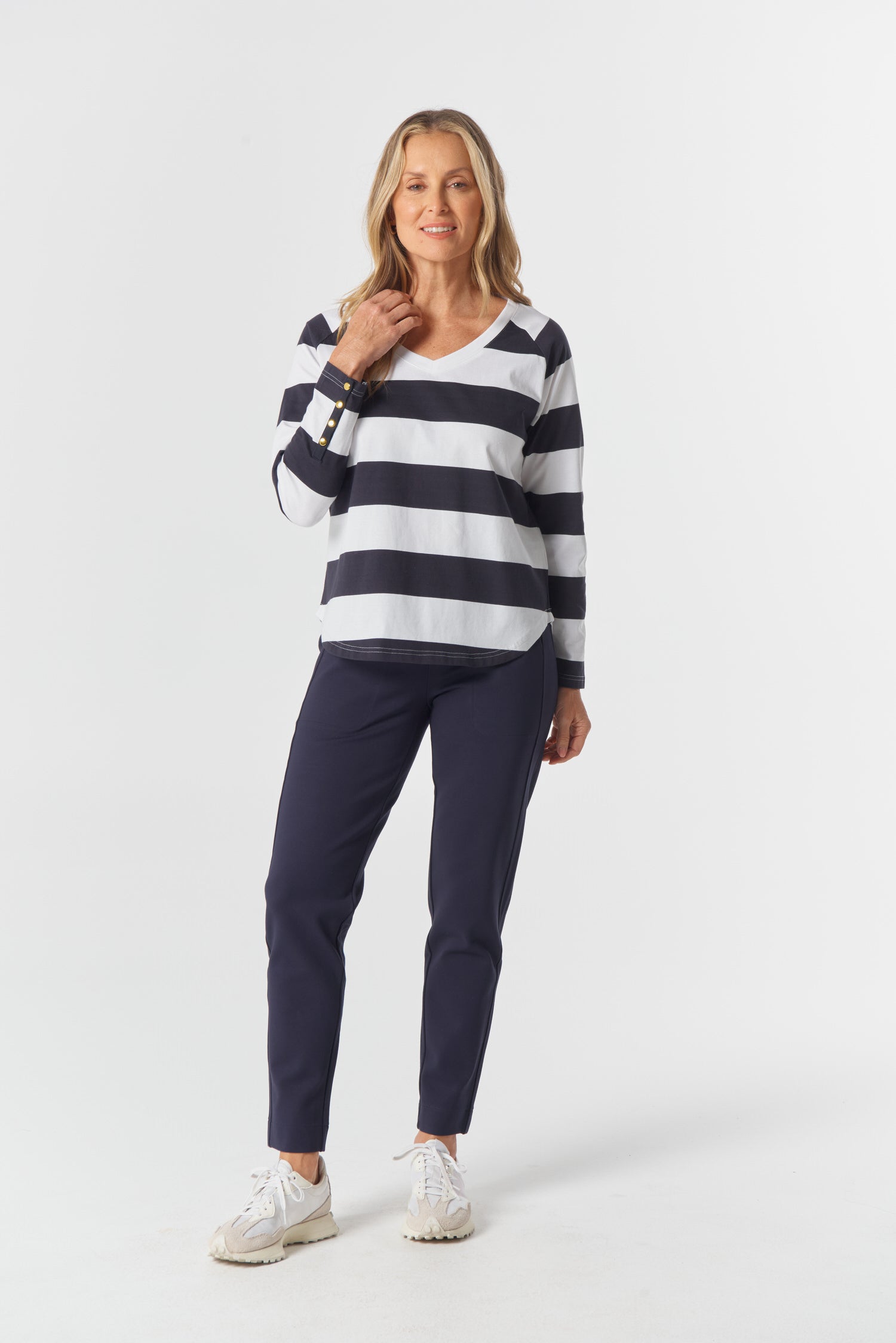 Travel V Neck Cotton Jersey Tee - Dark Navy/White by Goondiwindi Cotton. Timeless women’s fashion using natural fibres and classic shapes