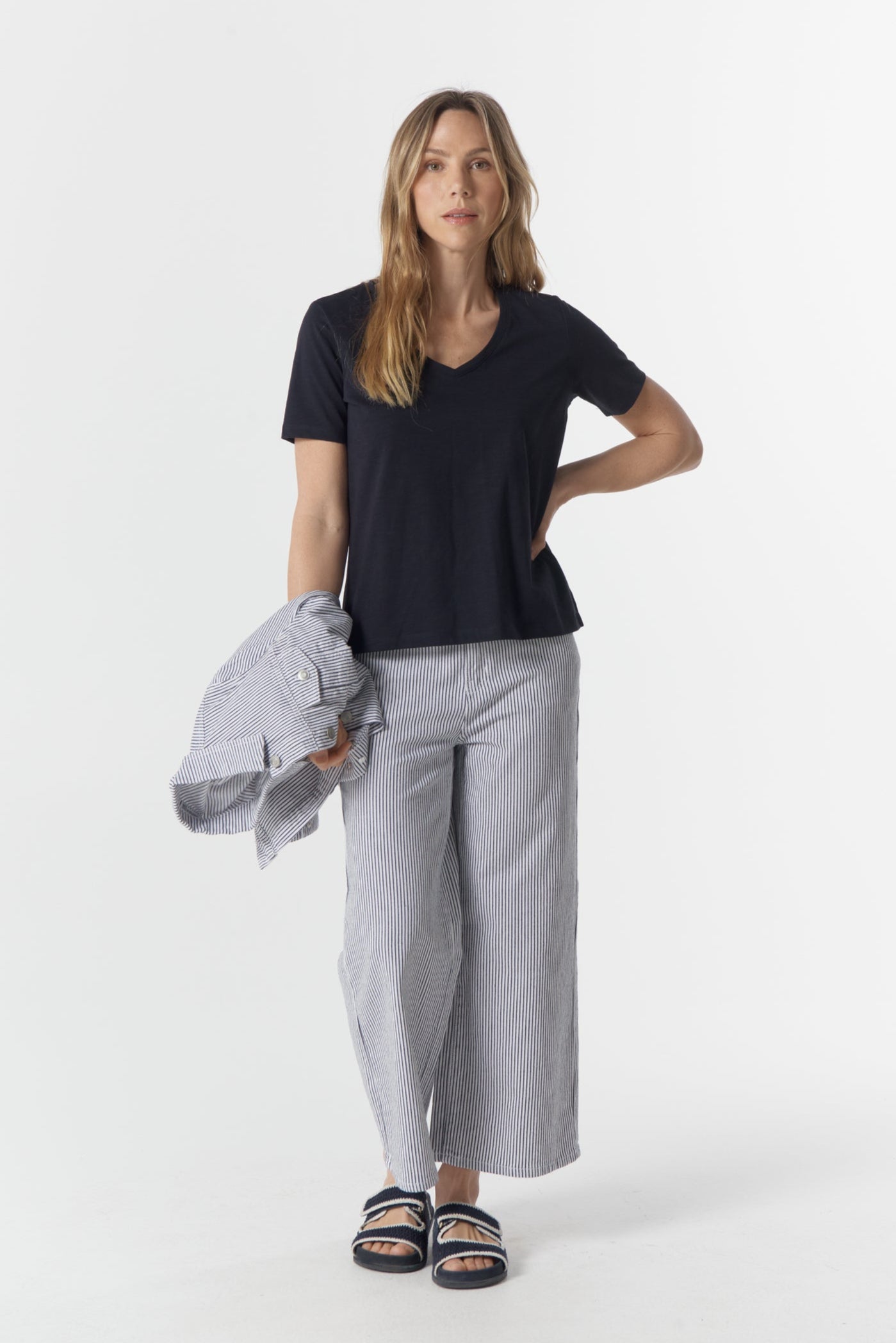 5 Pocket Crop Wide Leg Jean - Navy/White by Goondiwindi Cotton. Timeless women’s fashion using natural fibres and classic shapes