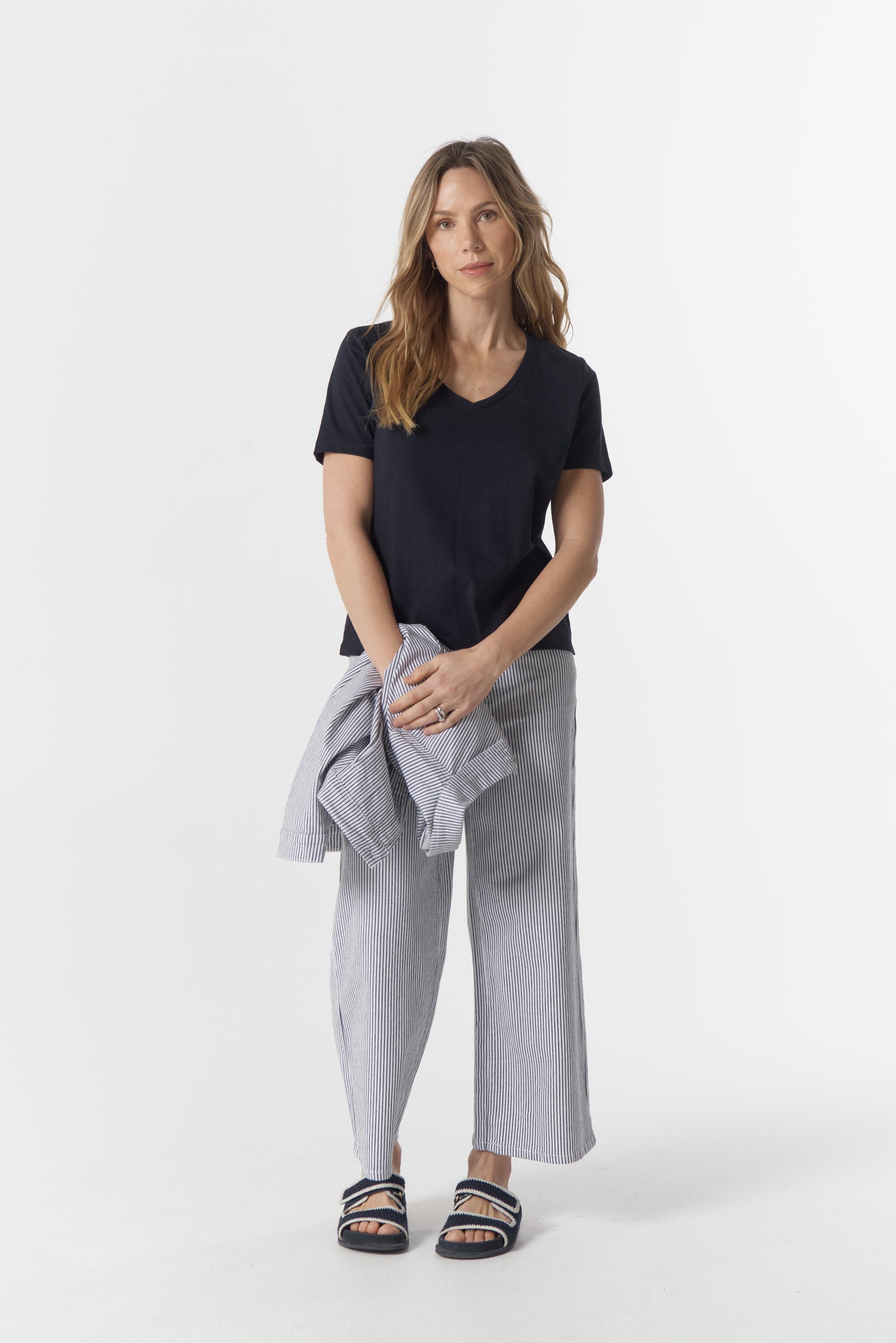 5 Pocket Crop Wide Leg Jean - Navy/White by Goondiwindi Cotton. Timeless women’s fashion using natural fibres and classic shapes