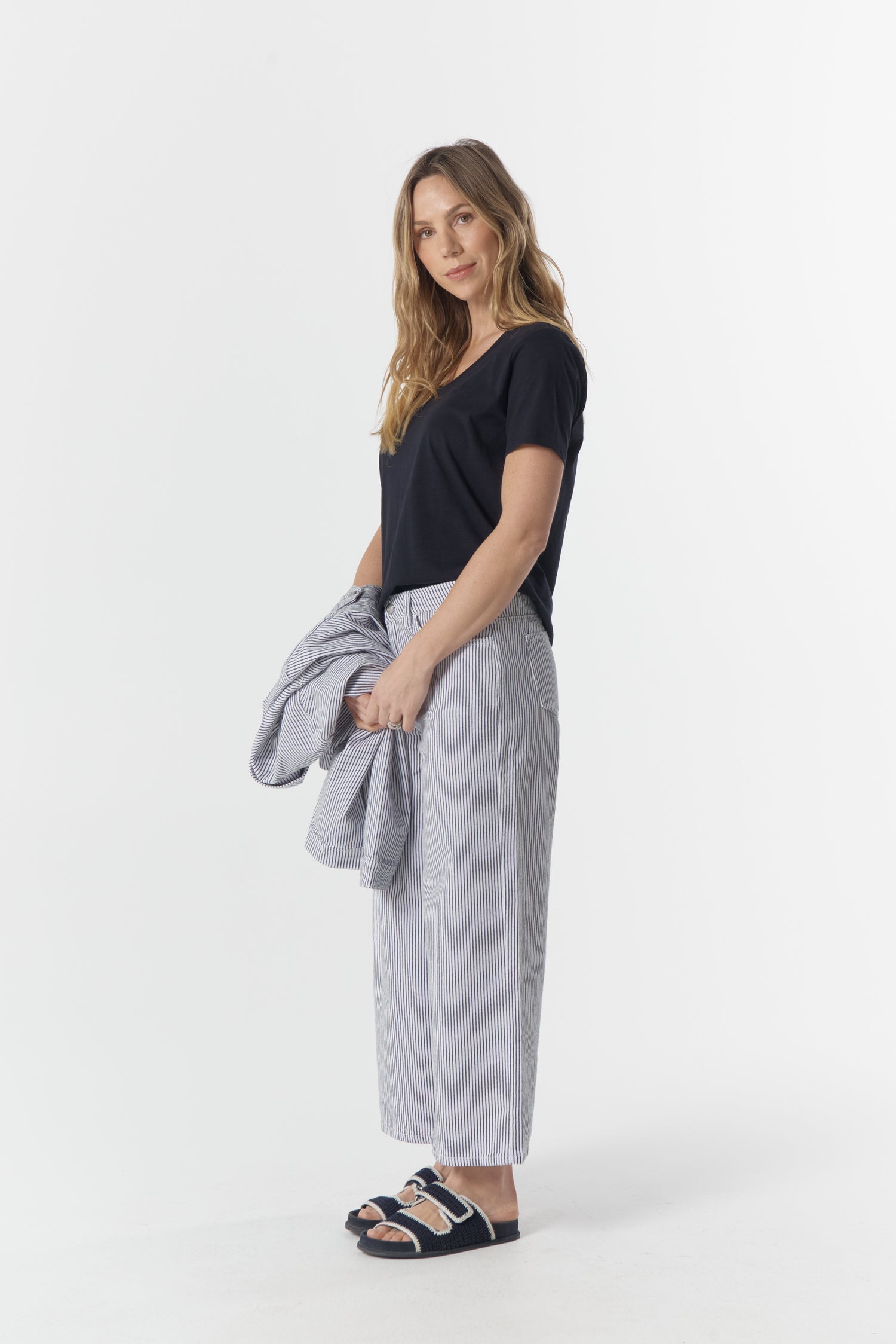 5 Pocket Crop Wide Leg Jean - Navy/White by Goondiwindi Cotton. Timeless women’s fashion using natural fibres and classic shapes