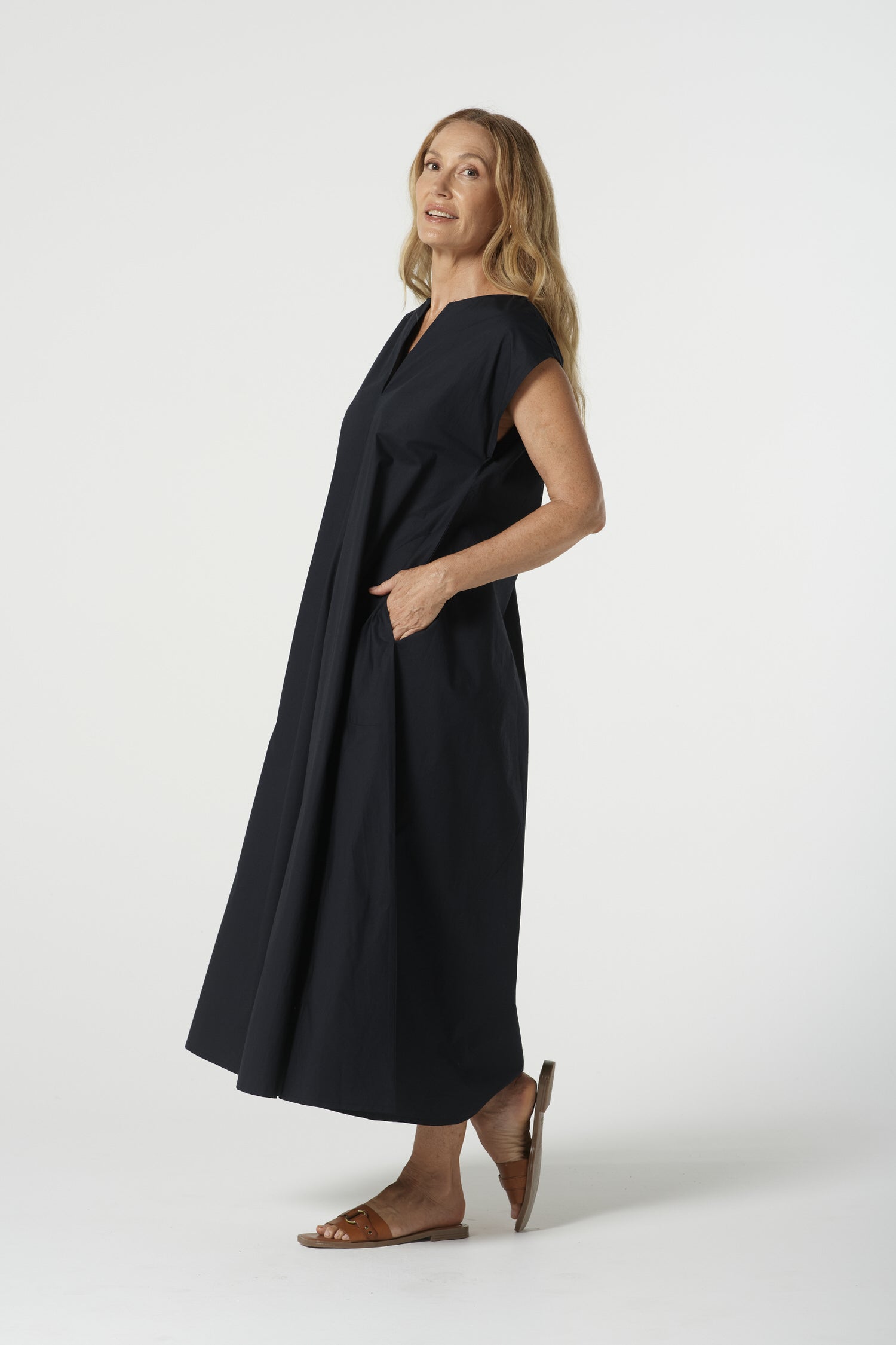 Shell Cotton Cap Sleeve Dress - Jet Black by Goondiwindi Cotton. Timeless women’s fashion using natural fibres and classic shapes