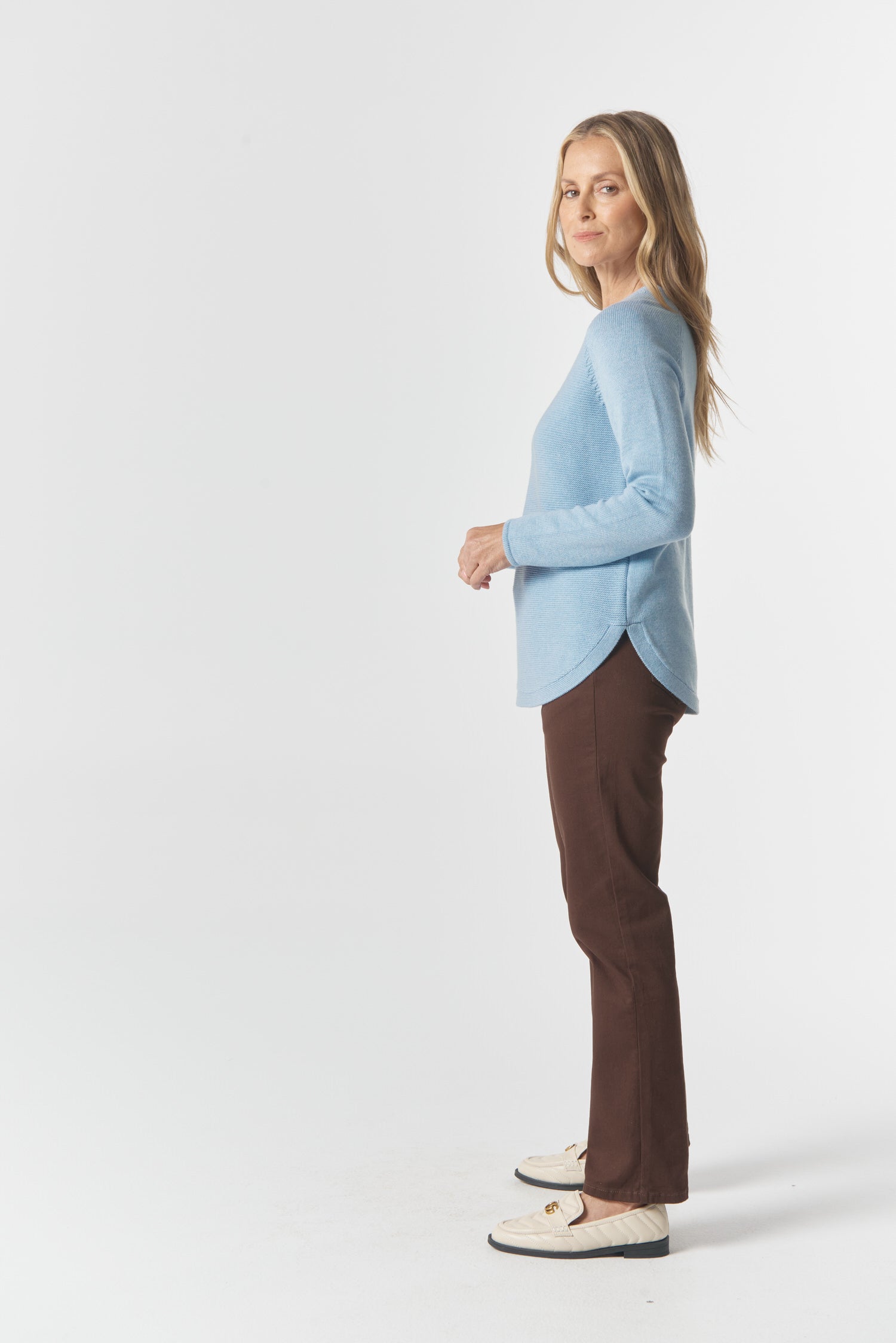 Goondiwindi Cotton Knitwear The Classic Crew Neck Raglan Jumper - Air Blue