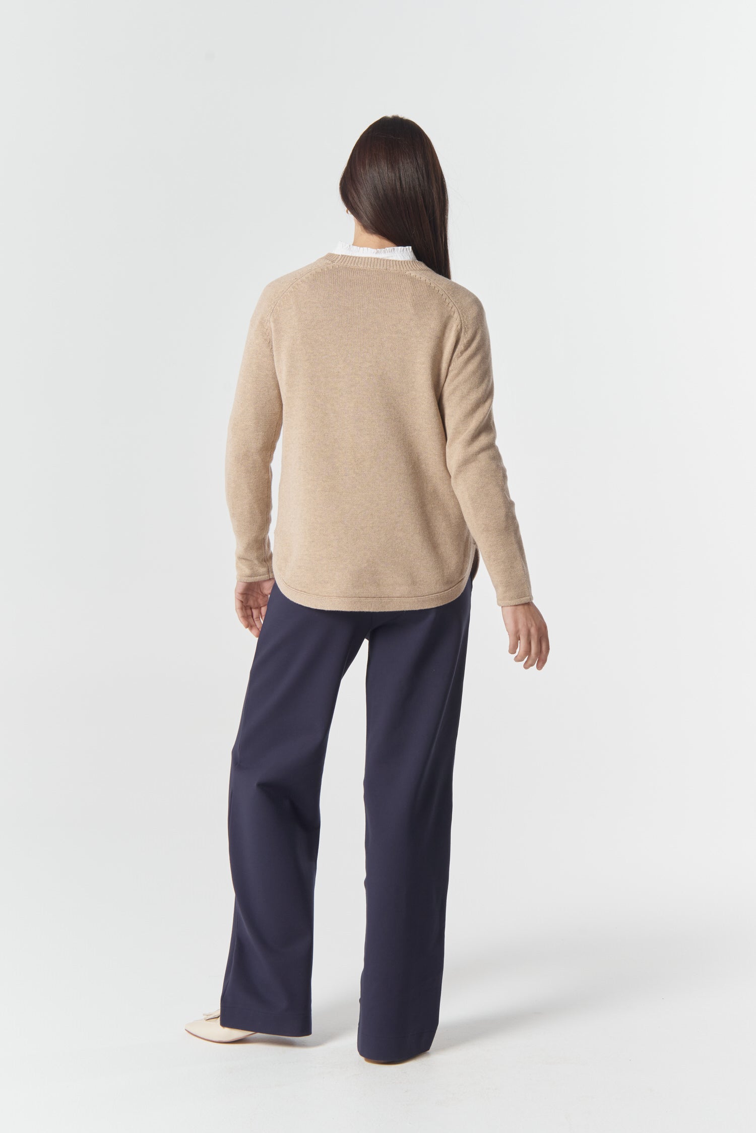 Goondiwindi Cotton Knitwear The Classic Crew Neck Raglan Jumper - Breccia