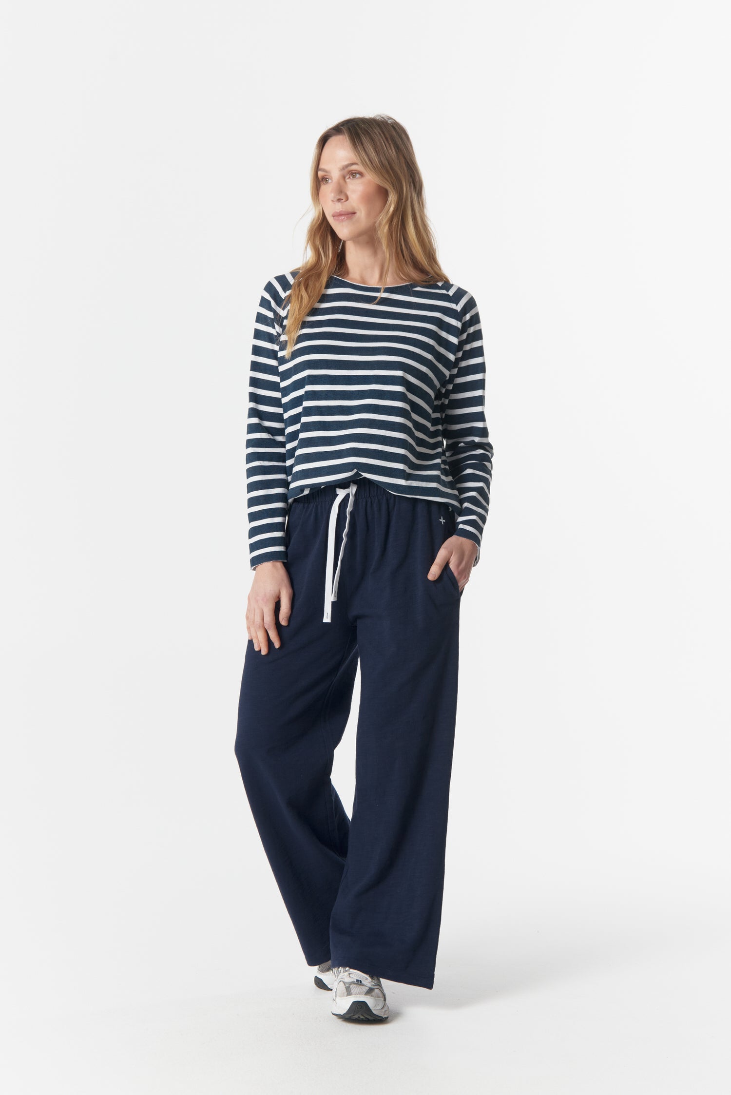 cloth+paper+scissors Tees The Hero Stripe Raglan Tee - White/Parisian Navy